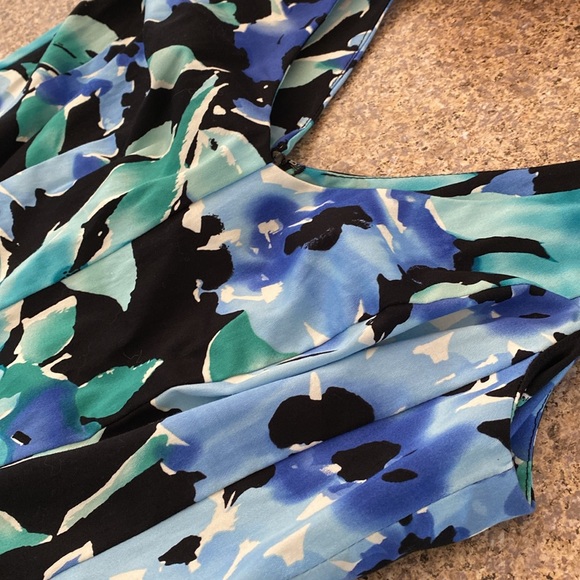 Chaps Floral V Neck Fit & Flare Sleeveless Cotton Blend Dress Blue Black 6 Chaps Floral V Neck Fit & Flare Sleeveless Cotton Blend Dress Blue Black 6